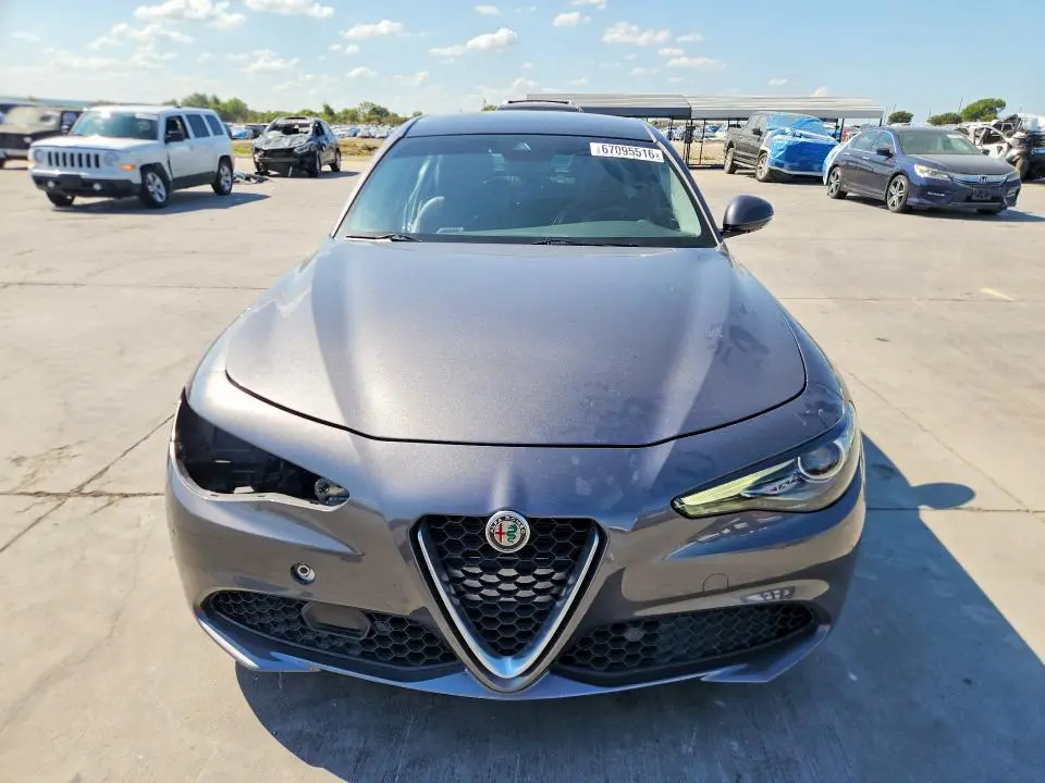 2018 ALFA ROMEO GIULIA TI Q4  