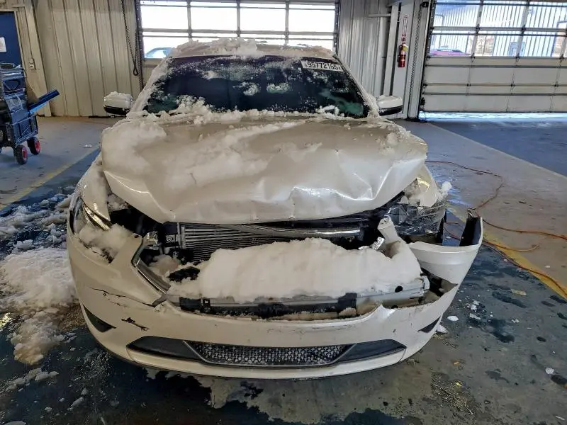 2015 FORD TAURUS SEL  