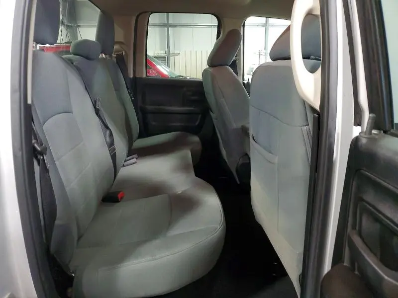 2013 RAM 1500 ST  