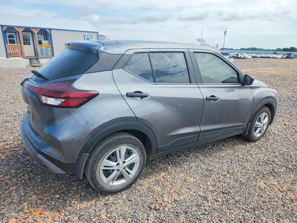 2024 NISSAN KICKS S  