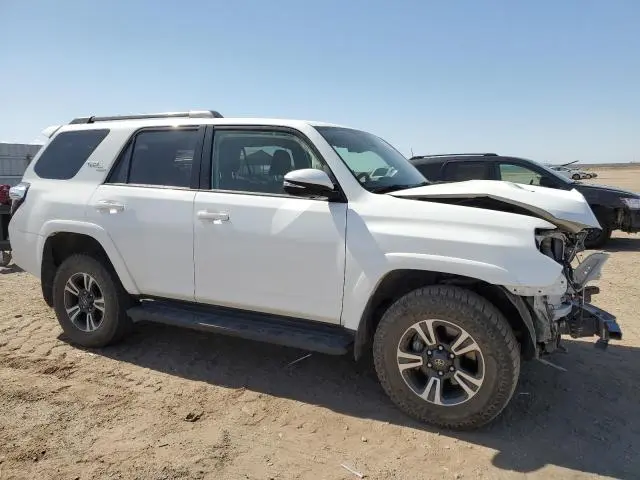 2023 TOYOTA 4RUNNER SE  
