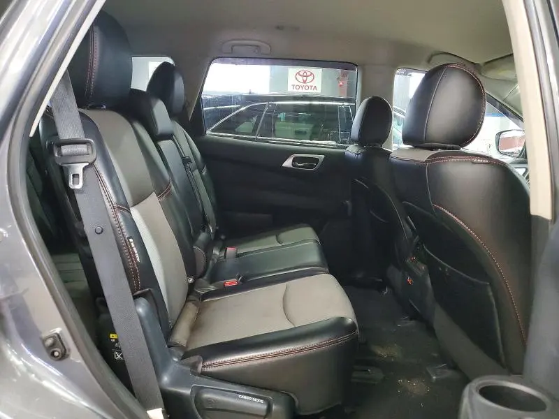2020 NISSAN PATHFINDER SV  