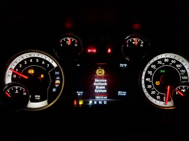 2018 RAM 1500 SLT  