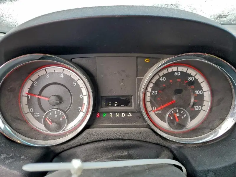 2015 DODGE GRAND CARAVAN SE  