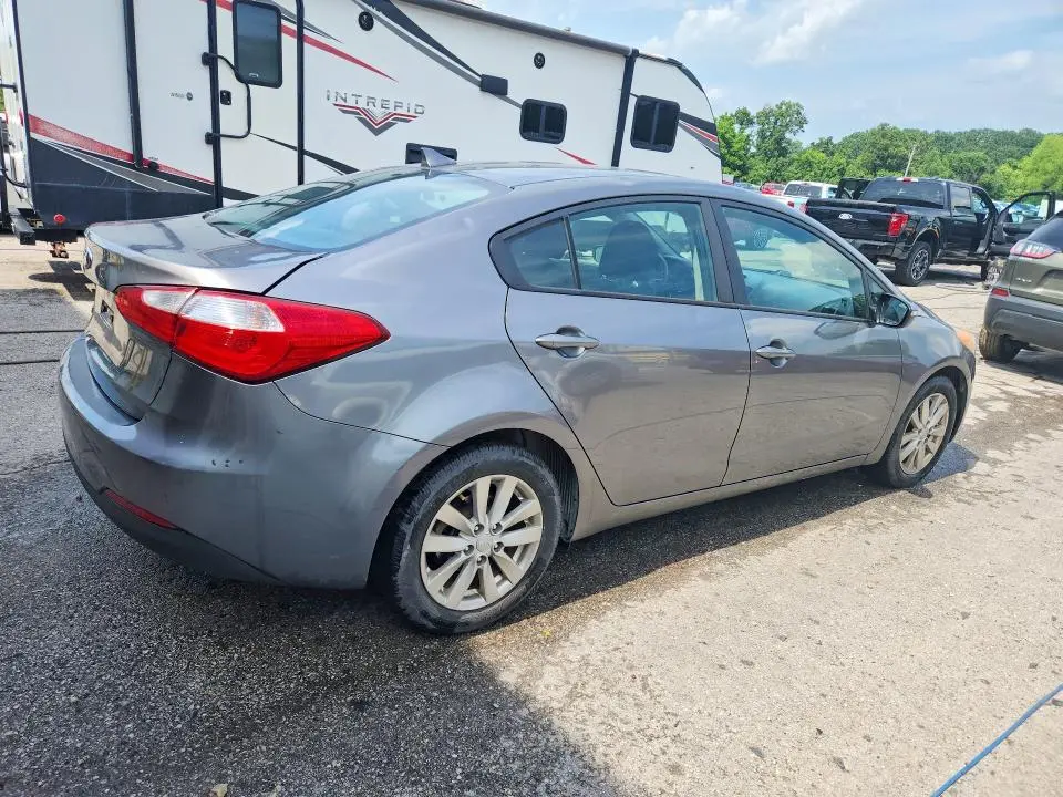 2016 KIA FORTE LX  