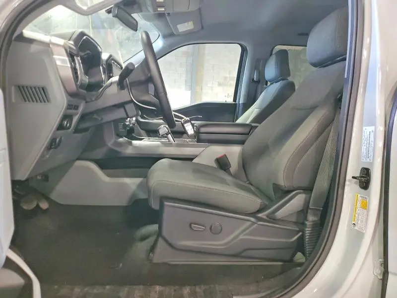 2024 FORD F150 LIGHTNING XLT  