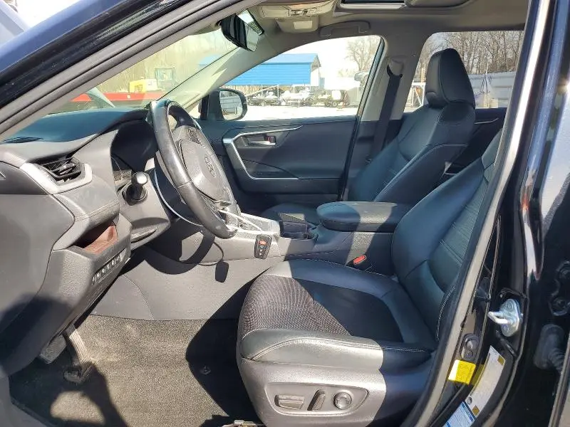 2021 TOYOTA RAV4 LIMITED  