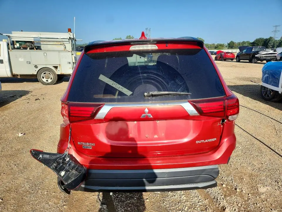 2018 MITSUBISHI OUTLANDER SE  