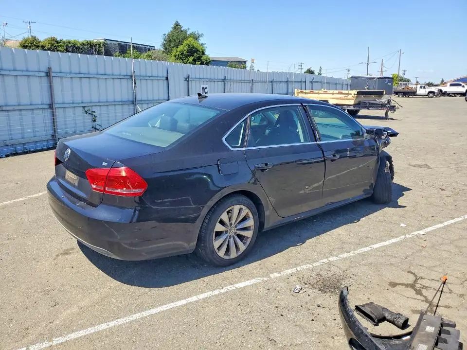 2013 VOLKSWAGEN PASSAT SE  
