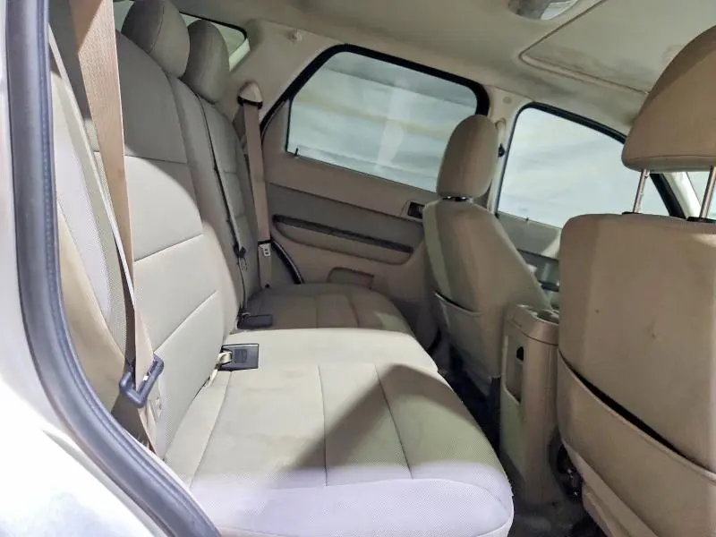 2011 FORD ESCAPE XLT  