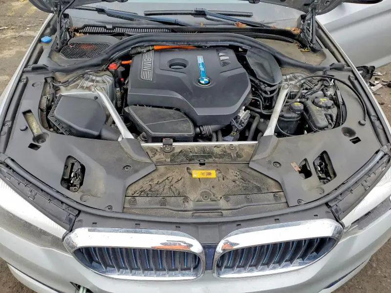 2019 BMW 530XE   