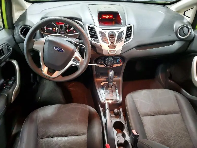 2011 FORD FIESTA SE  
