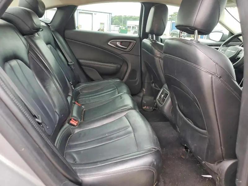 2015 CHRYSLER 200 C  