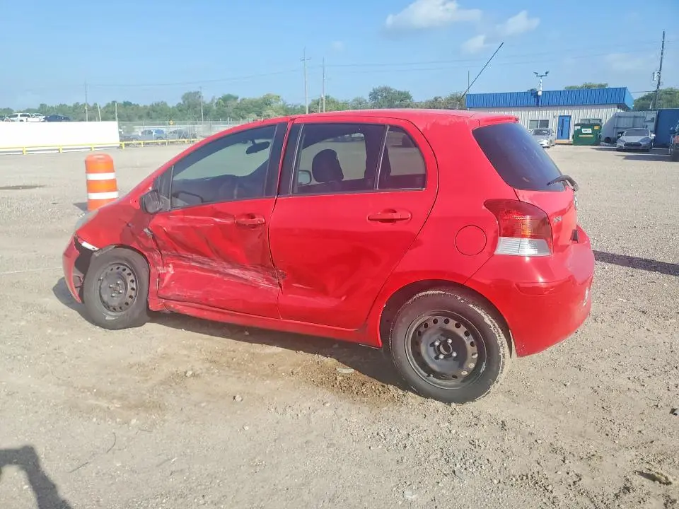 2011 TOYOTA YARIS BASE  