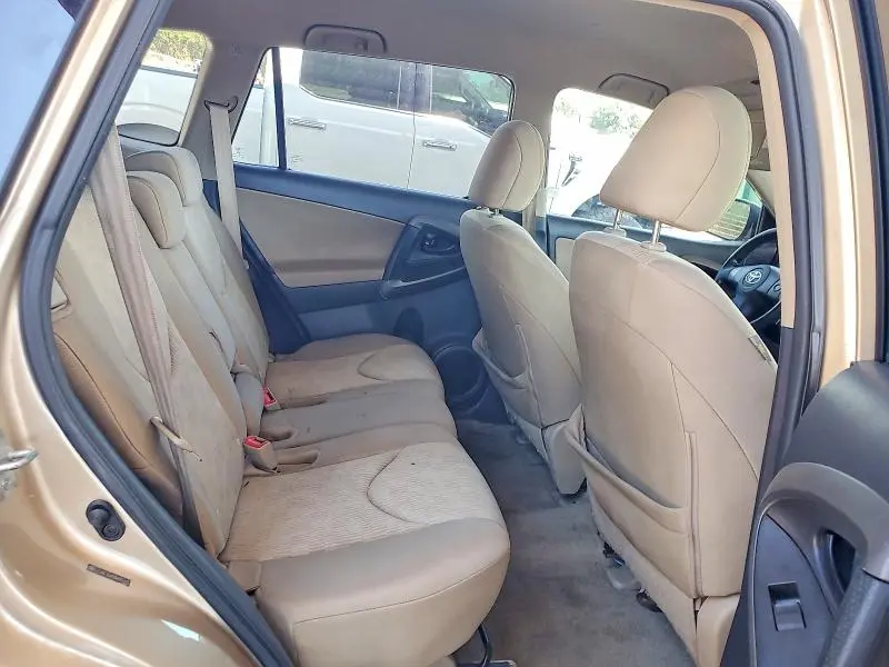 2011 TOYOTA RAV4 BASE  