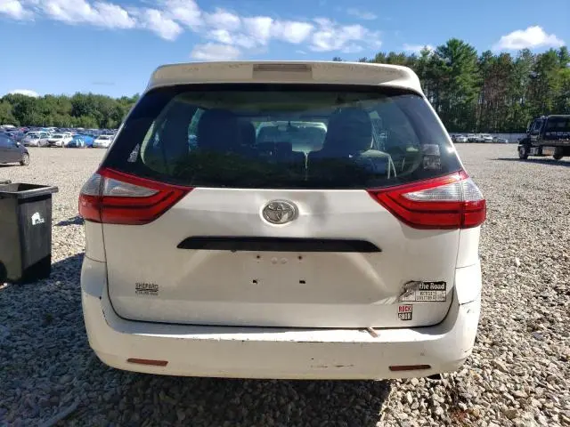 2015 TOYOTA SIENNA   