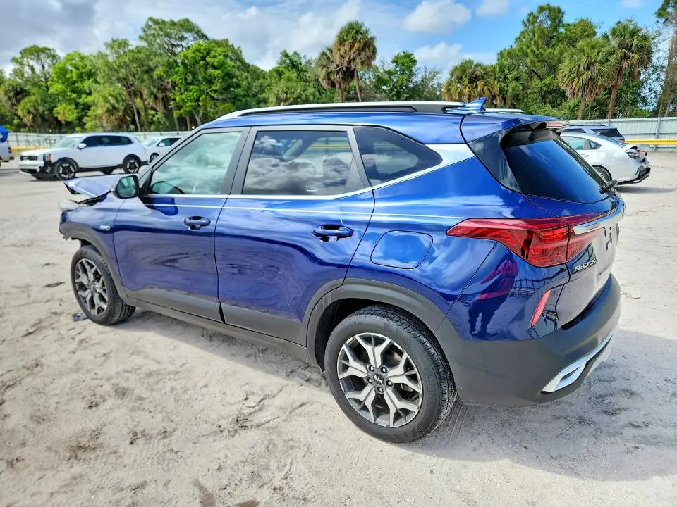 2021 KIA SELTOS EX  