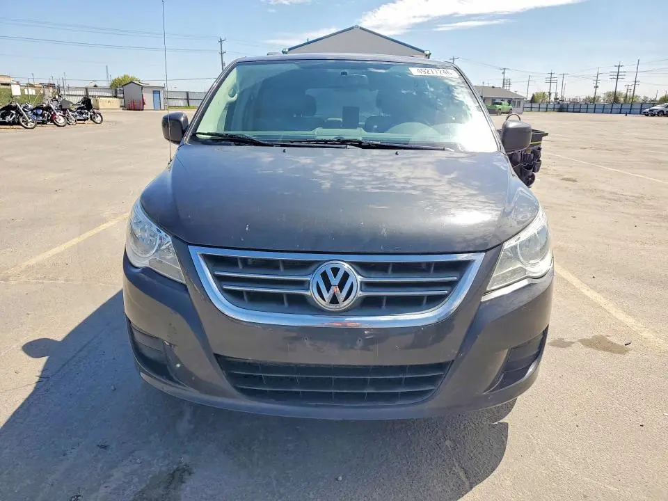 2012 VOLKSWAGEN ROUTAN   