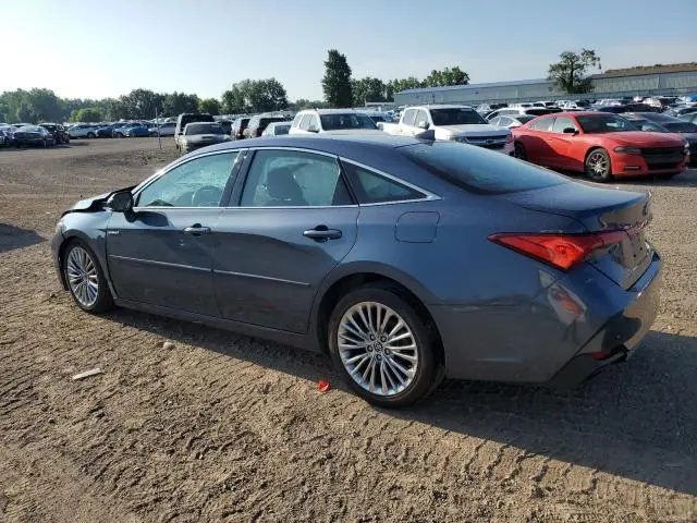 2019 TOYOTA AVALON XLE  