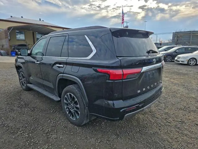 2023 TOYOTA SEQUOIA SR5  