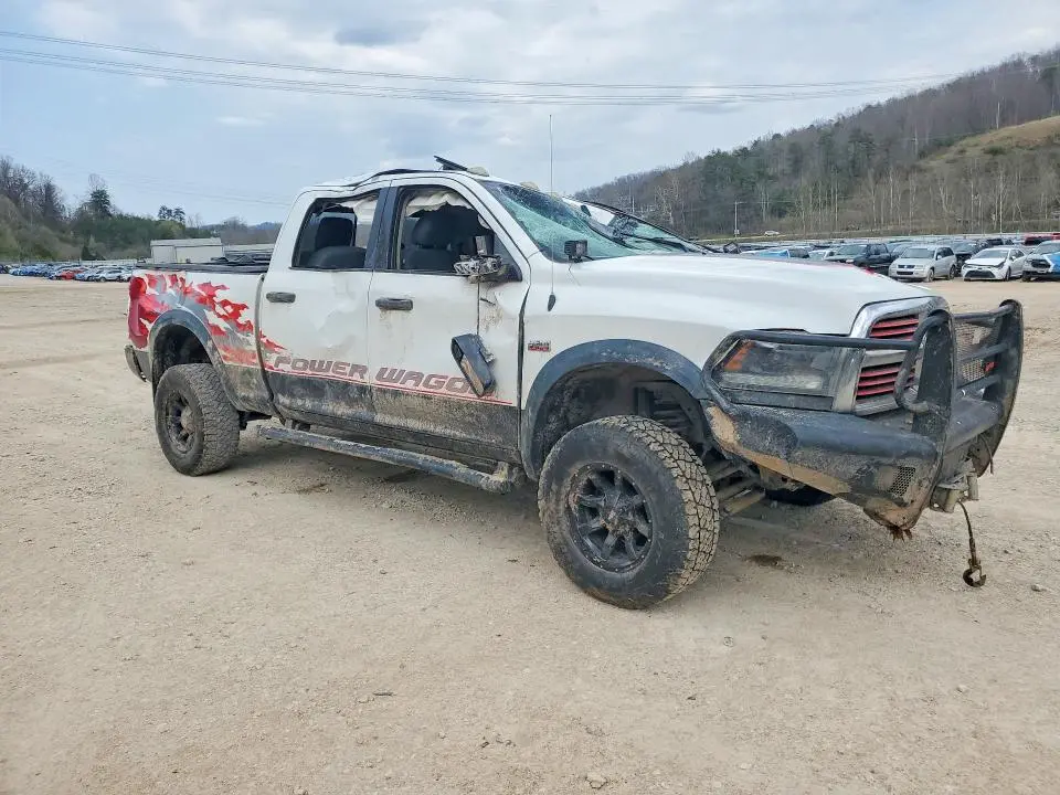 2015 RAM 2500 POWERWAGON  