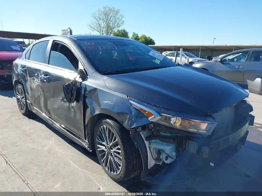 2024 KIA FORTE GT-LINE