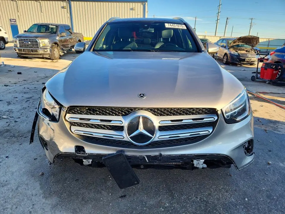 2020 MERCEDES-BENZ GLC 300  