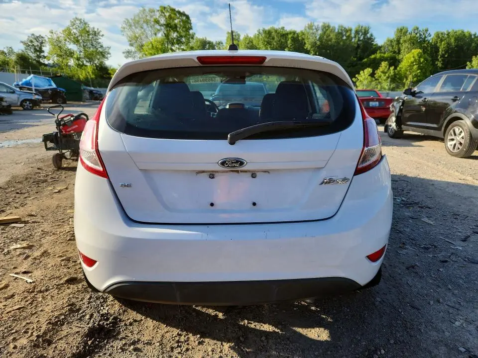 2015 FORD FIESTA SE  