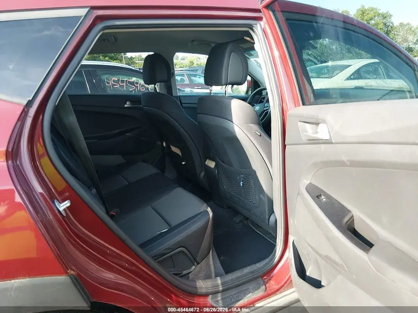 2018 HYUNDAI TUCSON SE