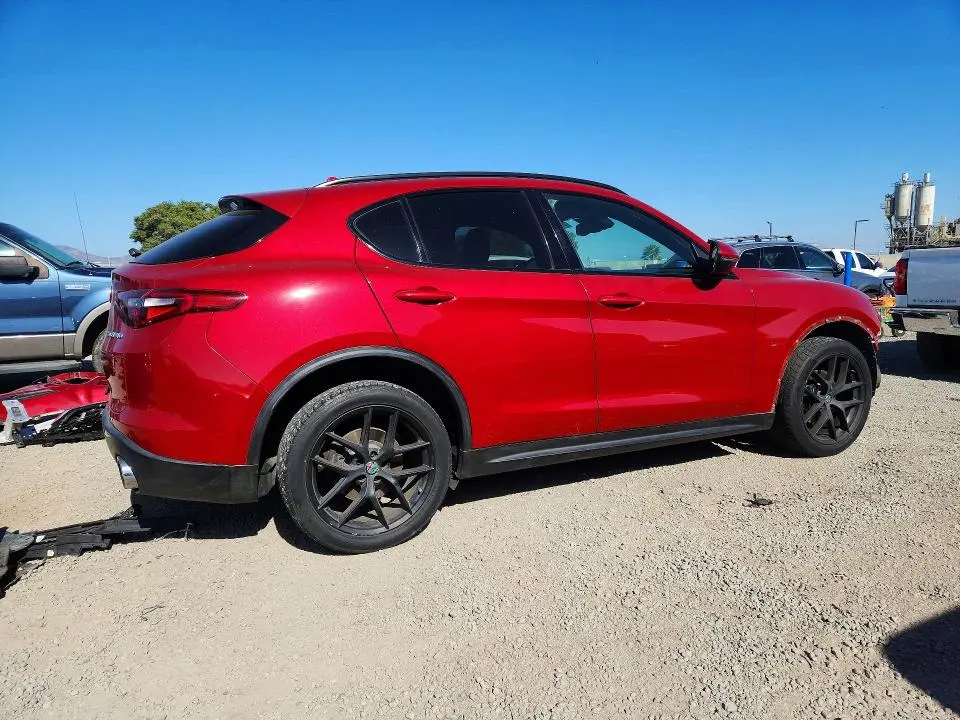 2018 ALFA ROMEO STELVIO TI SPORT  