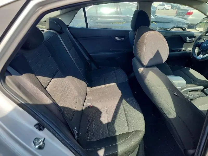 2022 KIA RIO S  