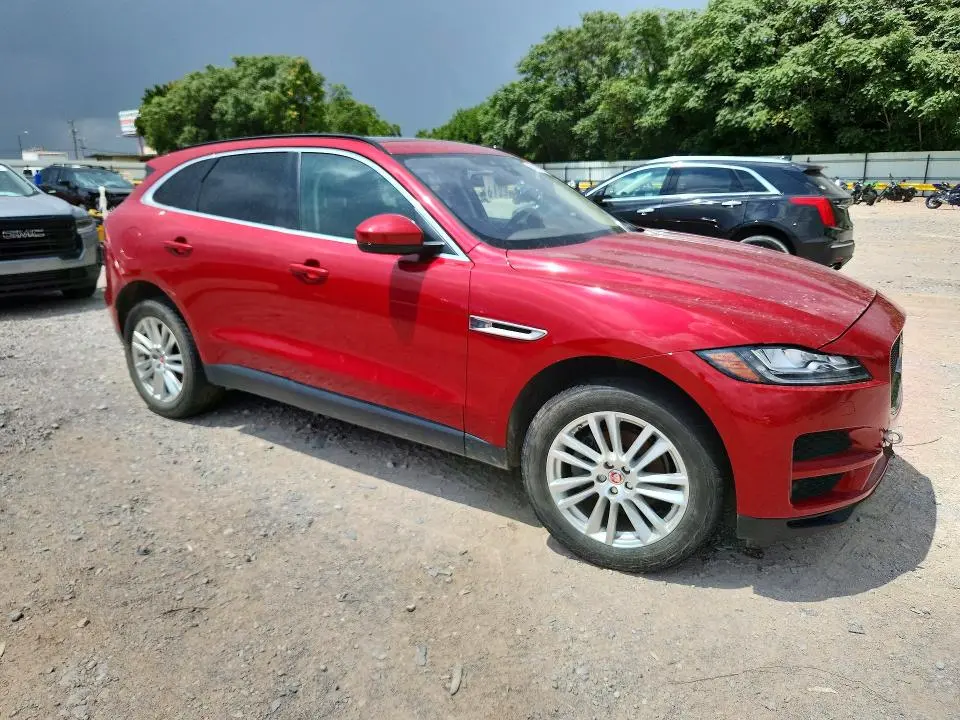 2017 JAGUAR F-PACE PRESTIGE  