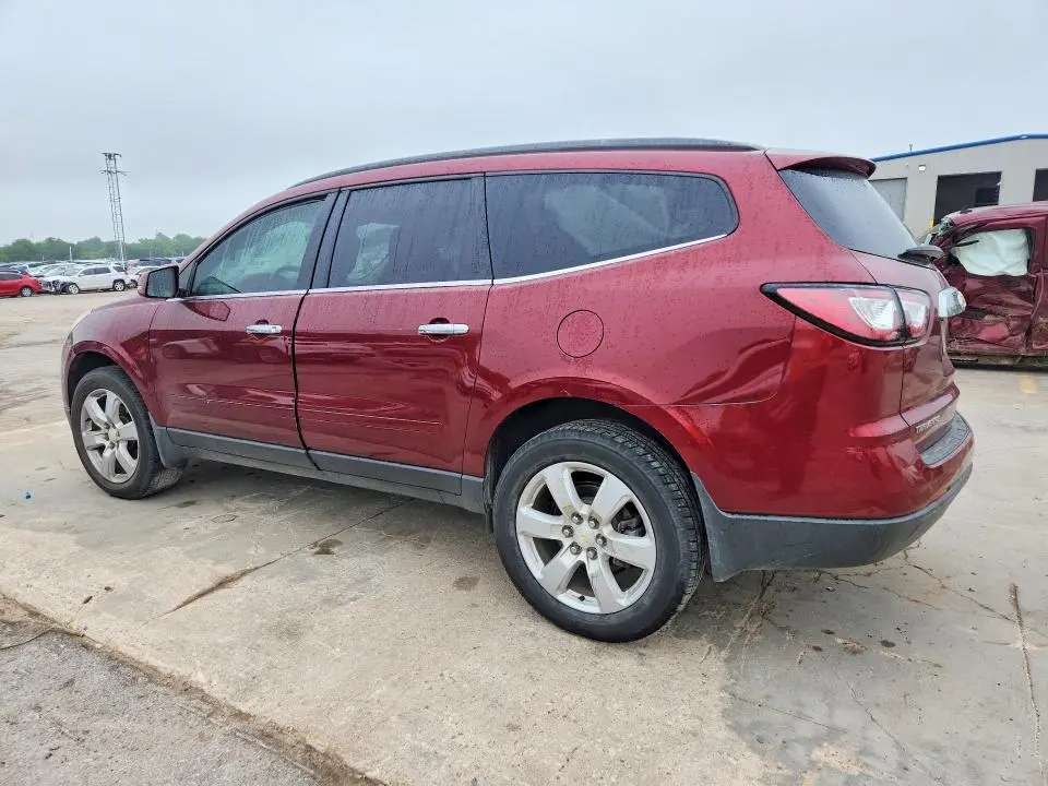 2017 CHEVROLET TRAVERSE LT  