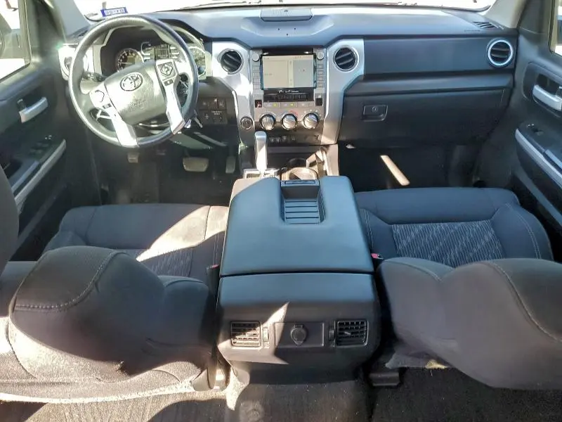 2021 TOYOTA TUNDRA CREWMAX SR5  