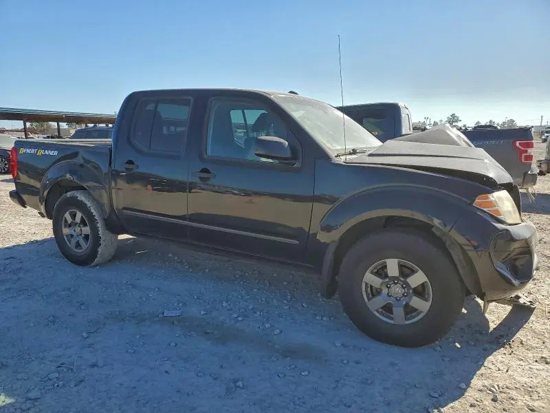 2013 NISSAN FRONTIER S  