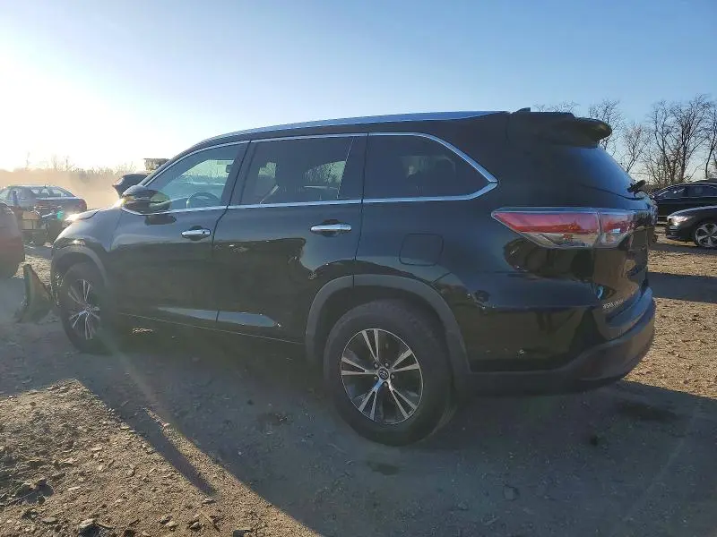 2016 TOYOTA HIGHLANDER XLE  