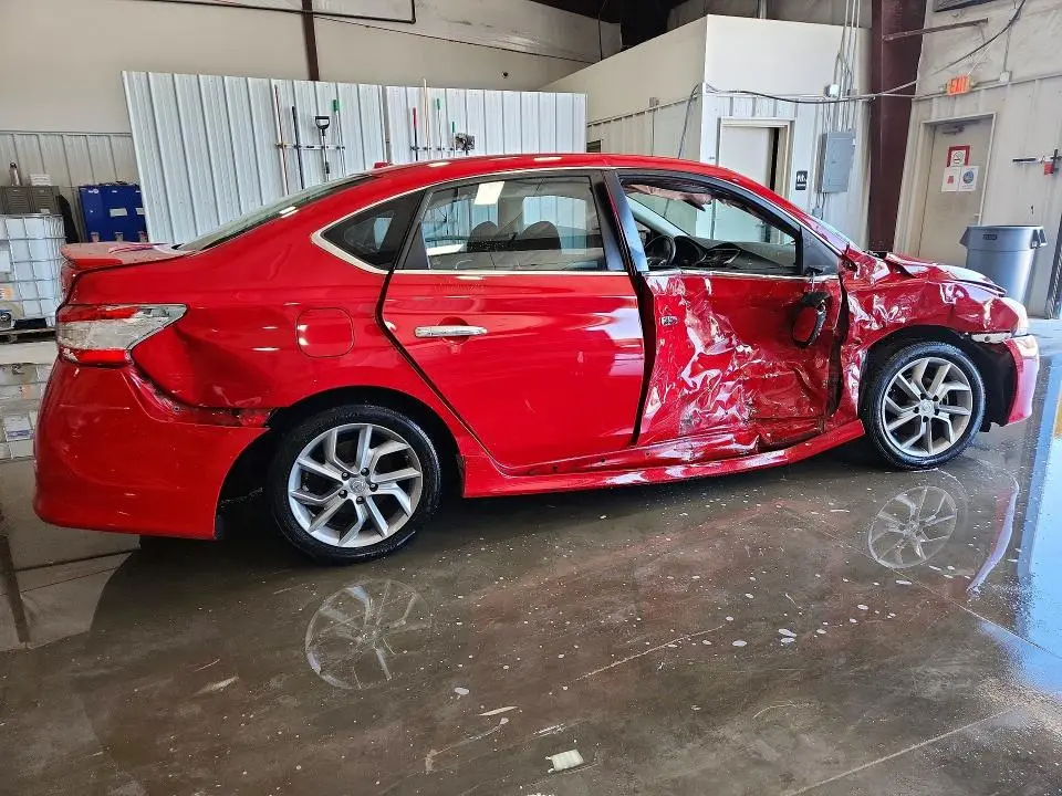 2015 NISSAN SENTRA SR  