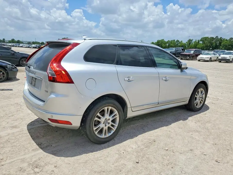 2015 VOLVO XC60 T5 PLATINUM  