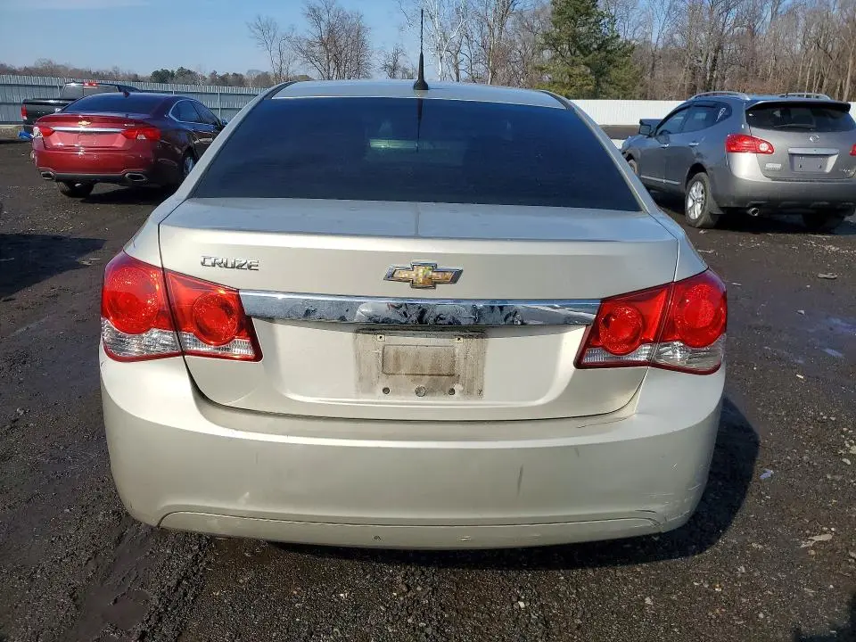 2014 CHEVROLET CRUZE LS  
