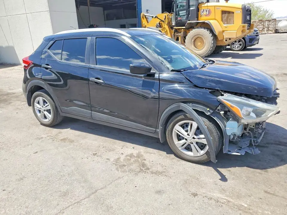 2019 NISSAN KICKS S  