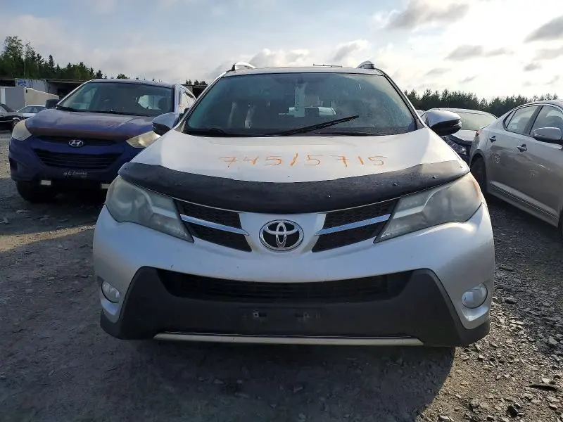 2014 TOYOTA RAV4 XLE  