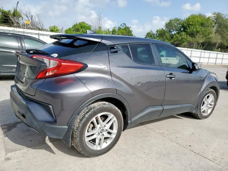 2021 TOYOTA C-HR XLE  