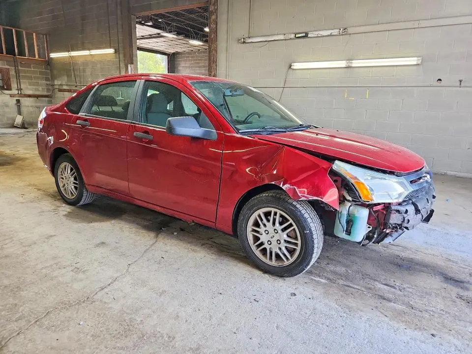 2010 FORD FOCUS SE  