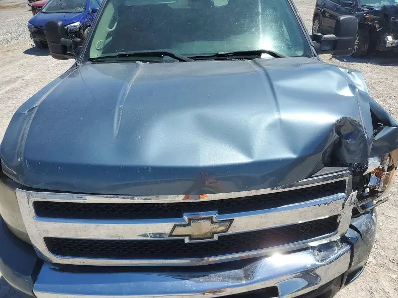 2011 CHEVROLET SILVERADO K1500 LT  