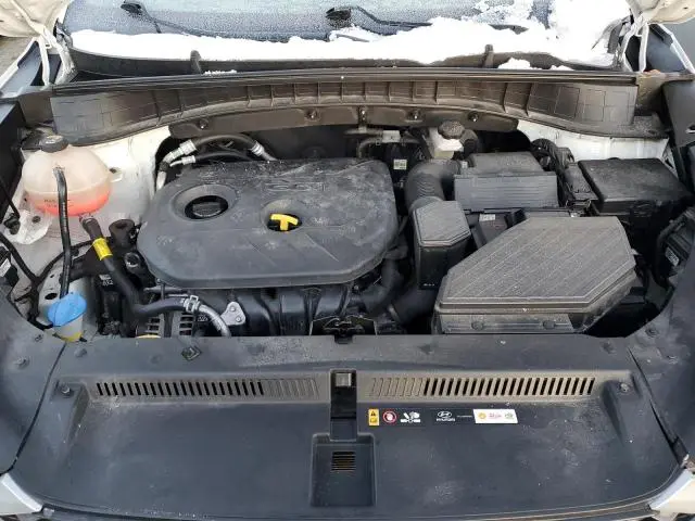 2021 HYUNDAI TUCSON SE  
