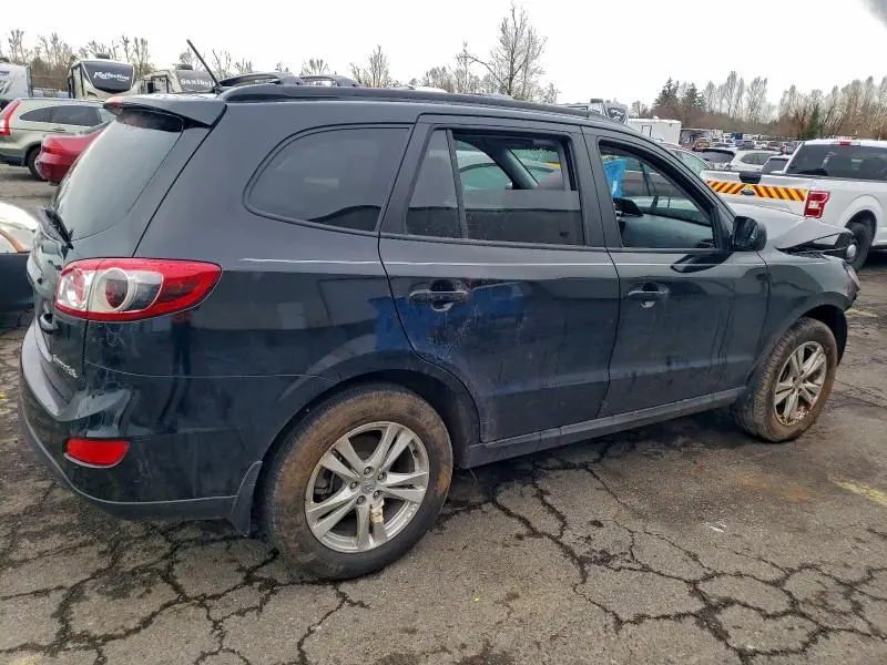2011 HYUNDAI SANTA FE SE  
