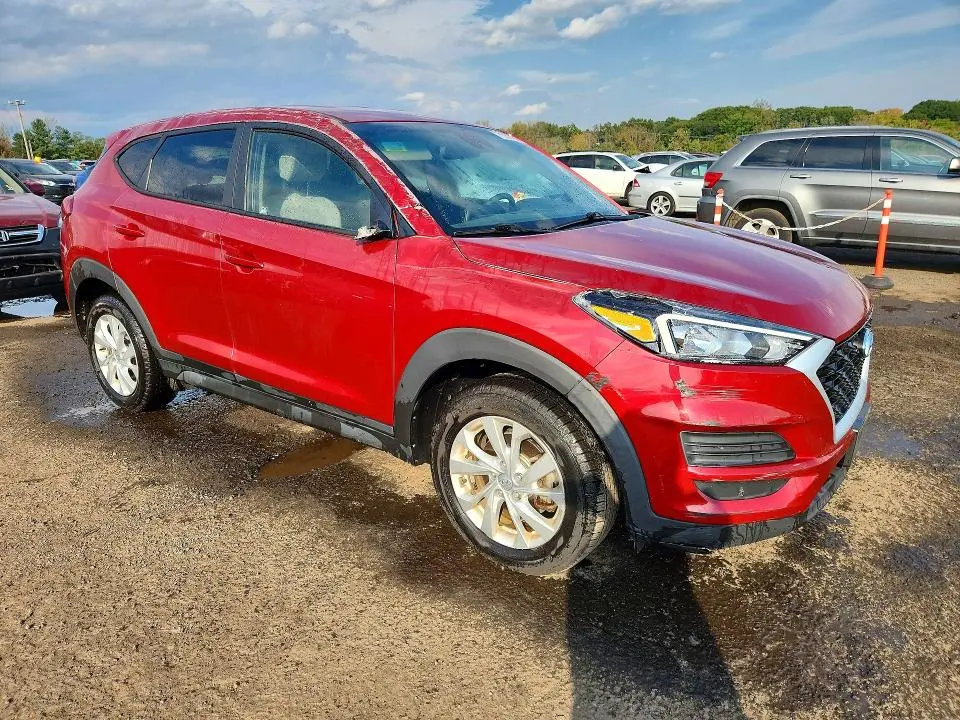 2021 HYUNDAI TUCSON SE  