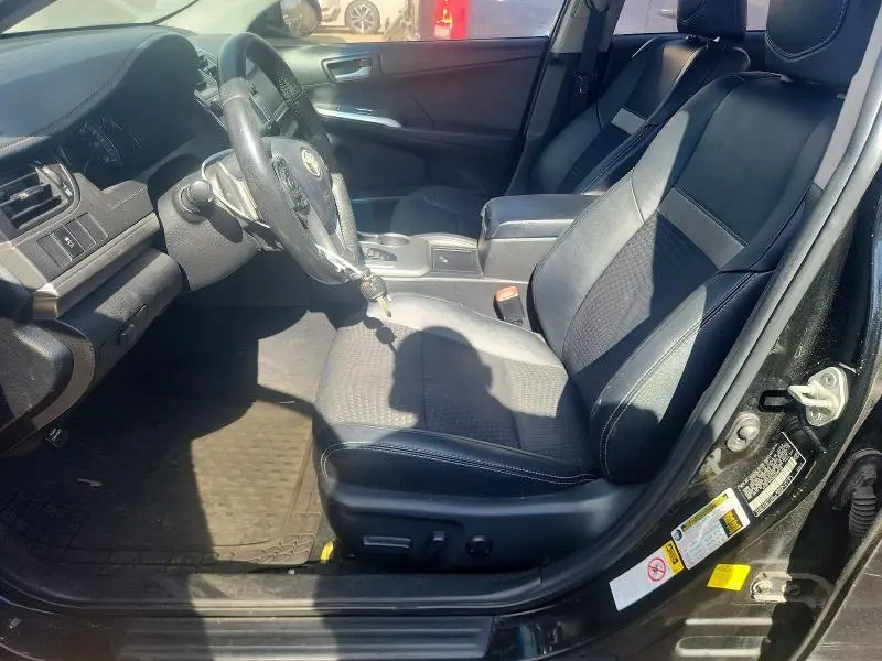 2012 TOYOTA CAMRY SE  