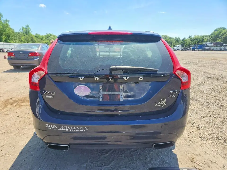 2017 VOLVO V60 PREMIER  