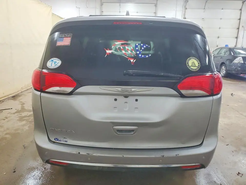 2018 CHRYSLER PACIFICA TOURING L  